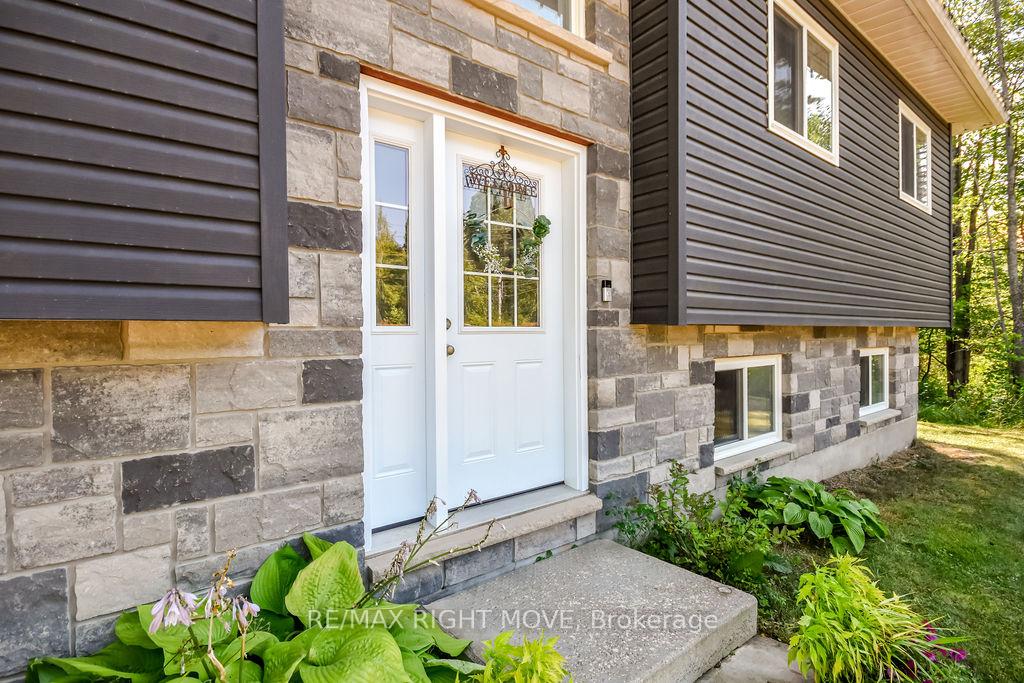 Photo 4 of 2909 Fairgrounds Road, Ramara, Rural Ramara — HOMEH