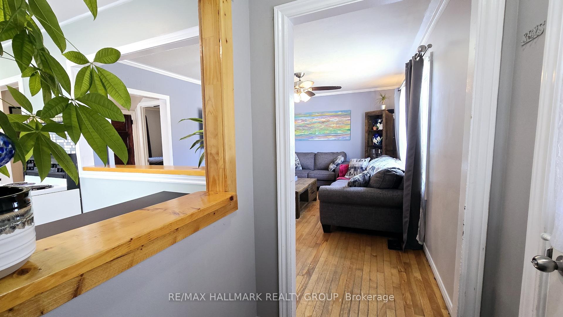 Photo 4 of 231 William Avenue, Renfrew — HOMEH