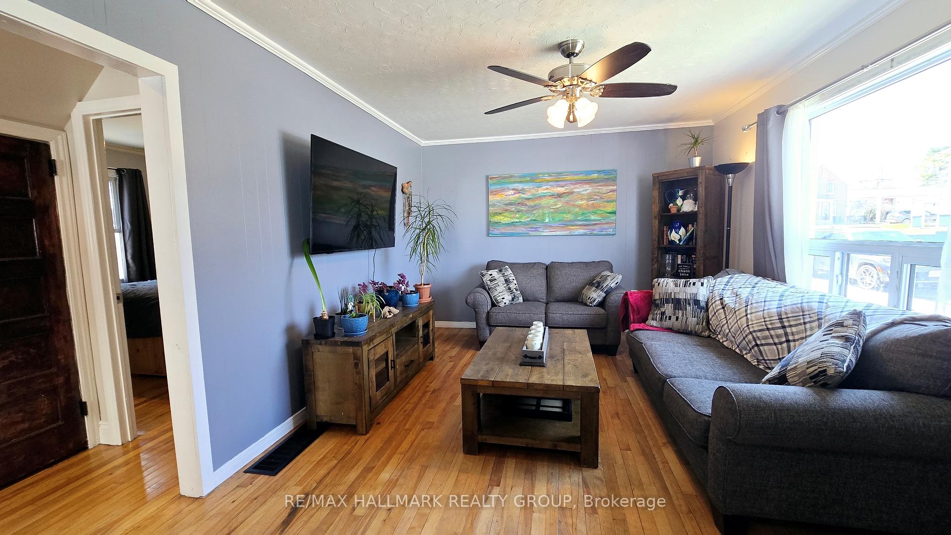 Photo 5 of 231 William Avenue, Renfrew — HOMEH