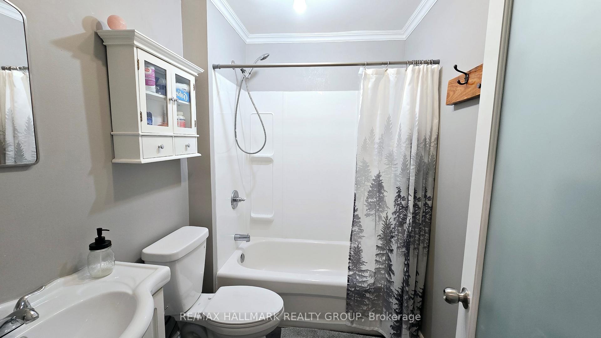 Photo 11 of 231 William Avenue, Renfrew — HOMEH