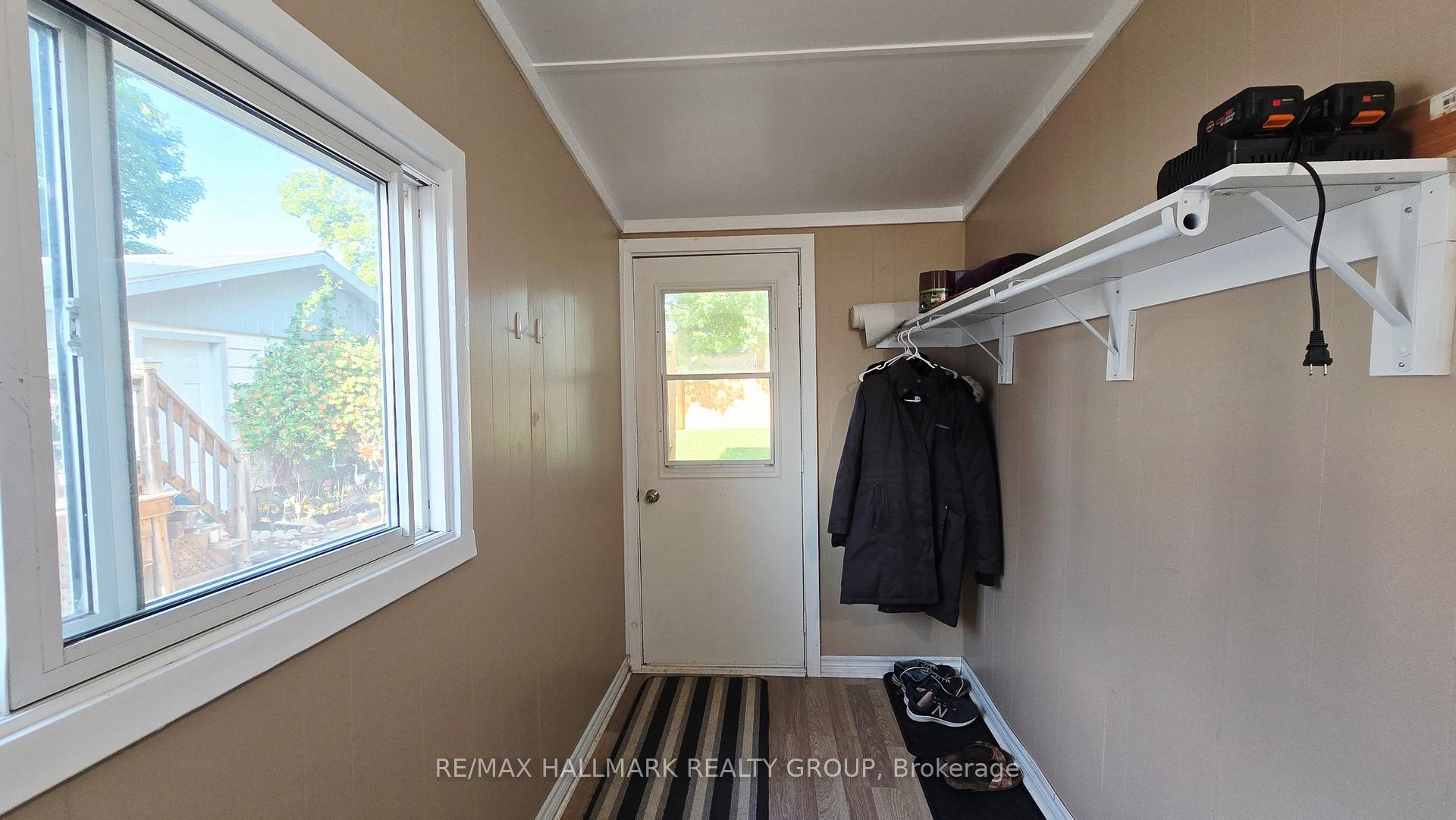 Photo 18 of 231 William Avenue, Renfrew — HOMEH