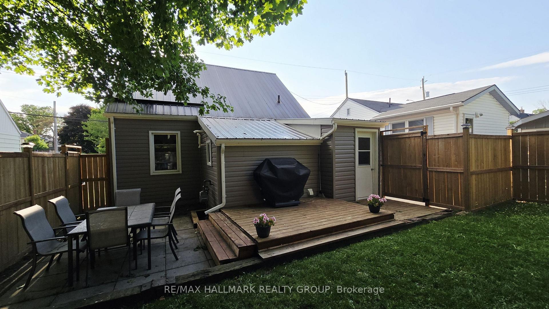 Photo 21 of 231 William Avenue, Renfrew — HOMEH