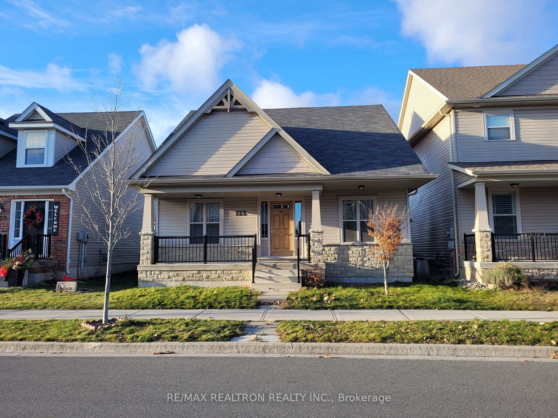 Photo 1 of 122 Rothwell Gardens, Peterborough, Northcrest Ward 5 — HOMEH