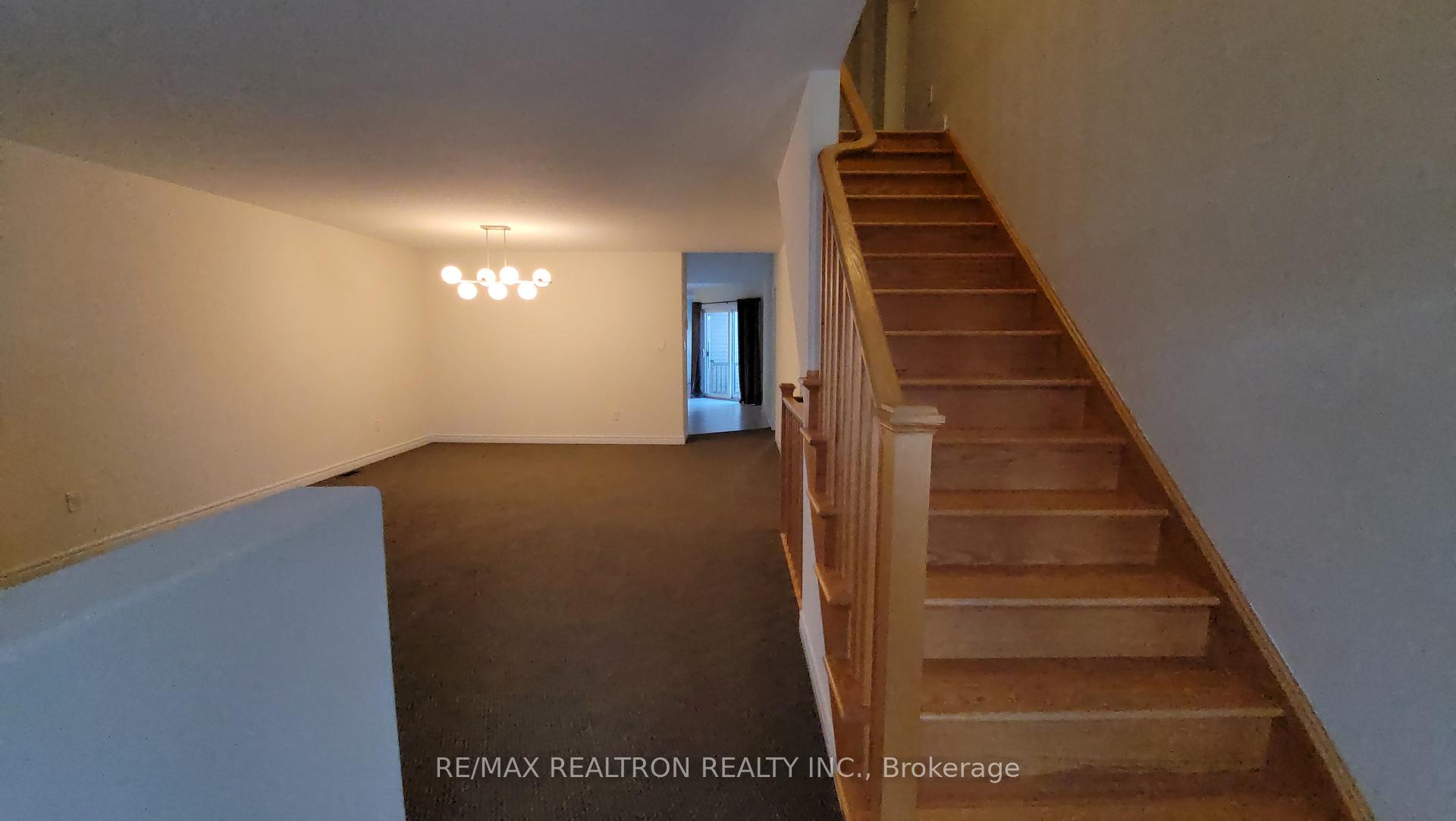 Photo 3 of 122 Rothwell Gardens, Peterborough, Northcrest Ward 5 — HOMEH