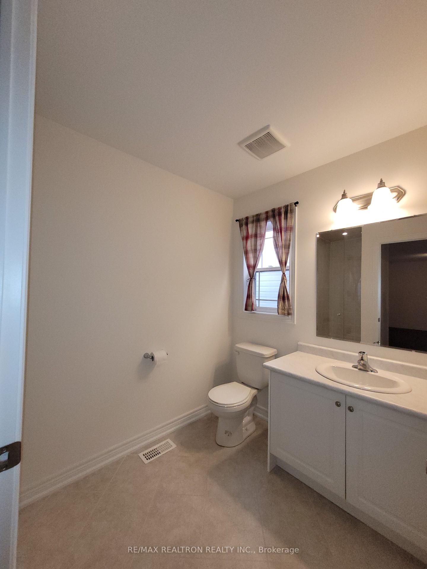 Photo 10 of 122 Rothwell Gardens, Peterborough, Northcrest Ward 5 — HOMEH