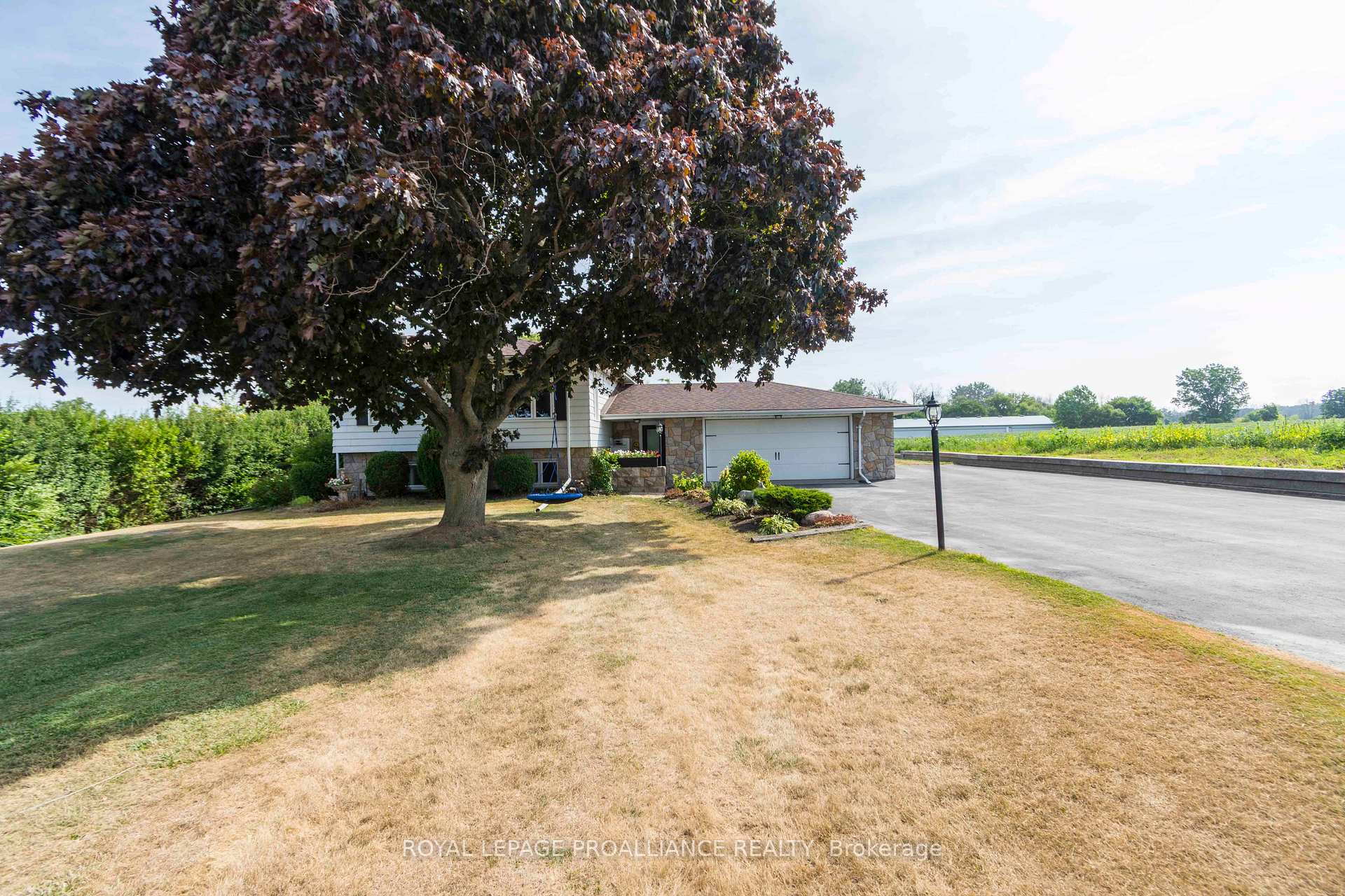 Photo 4 of 37 Dempsey Road, Prince Edward County, Ameliasburg Ward — HOMEH