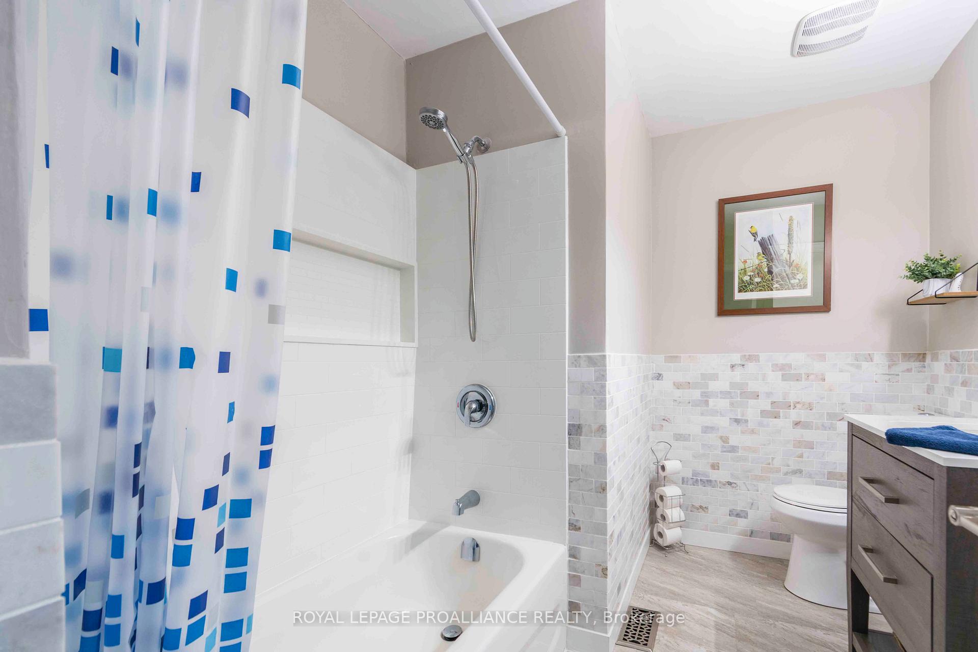 Photo 24 of 37 Dempsey Road, Prince Edward County, Ameliasburg Ward — HOMEH