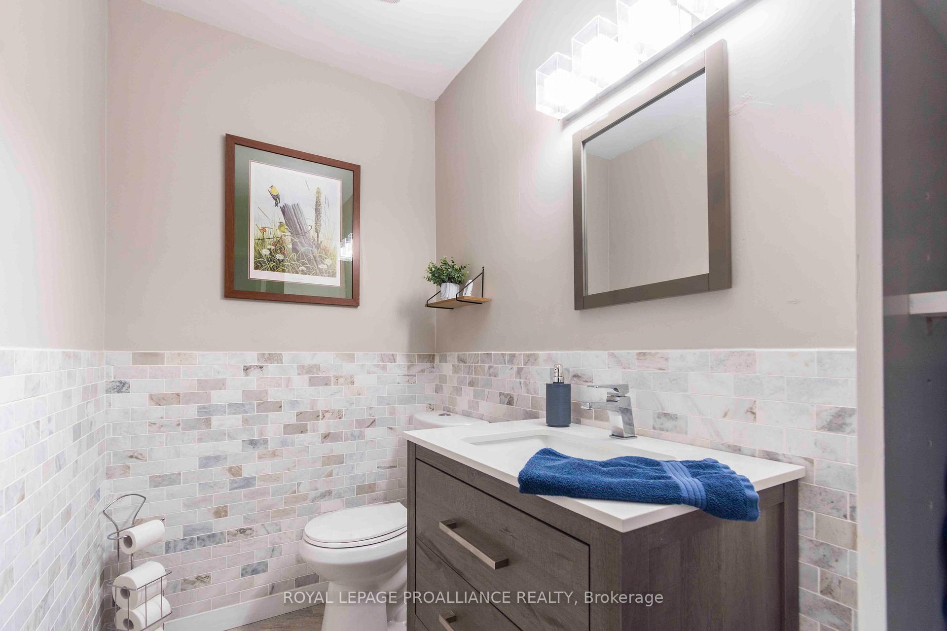 Photo 25 of 37 Dempsey Road, Prince Edward County, Ameliasburg Ward — HOMEH
