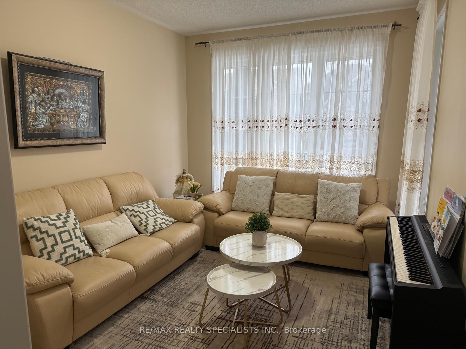 Photo 6 of 142 Willet Terrace, Milton, Harrison — HOMEH