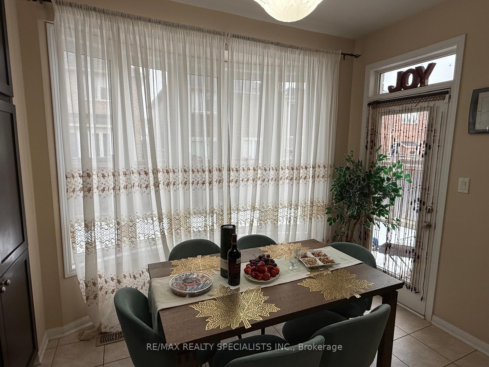 Photo 11 of 142 Willet Terrace, Milton, Harrison — HOMEH
