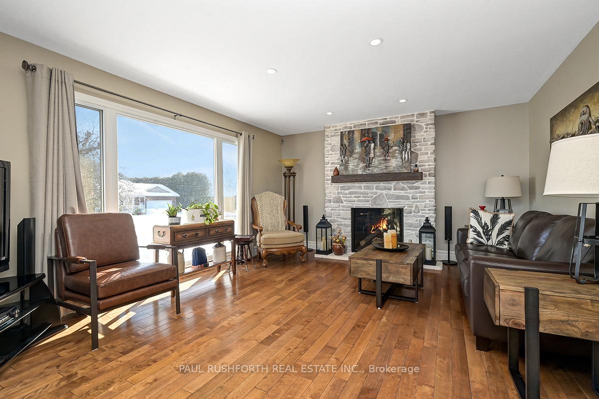 Photo 8 of 970 Meteor Avenue, Ottawa, Navan — HOMEH