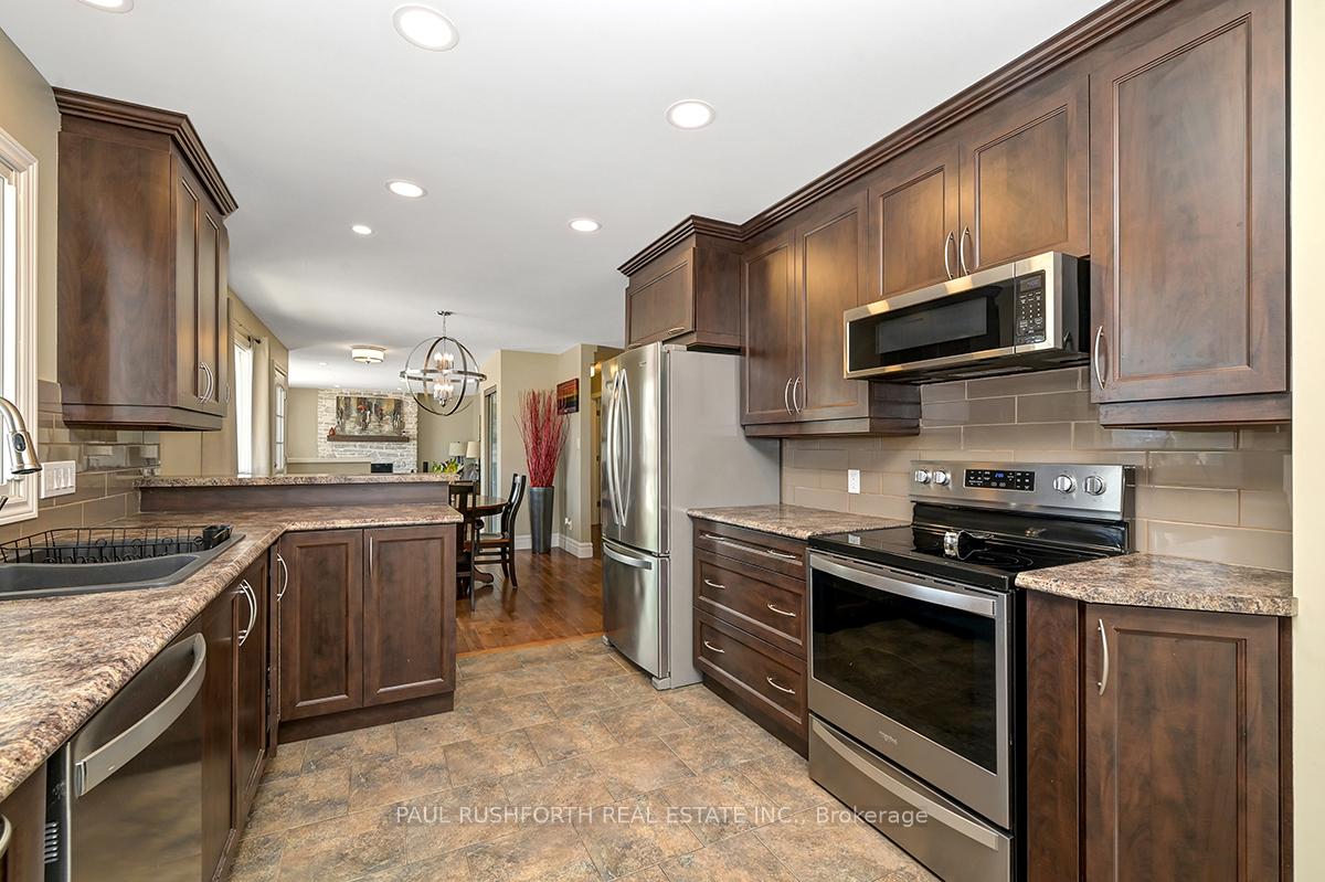 Photo 16 of 970 Meteor Avenue, Ottawa, Navan — HOMEH