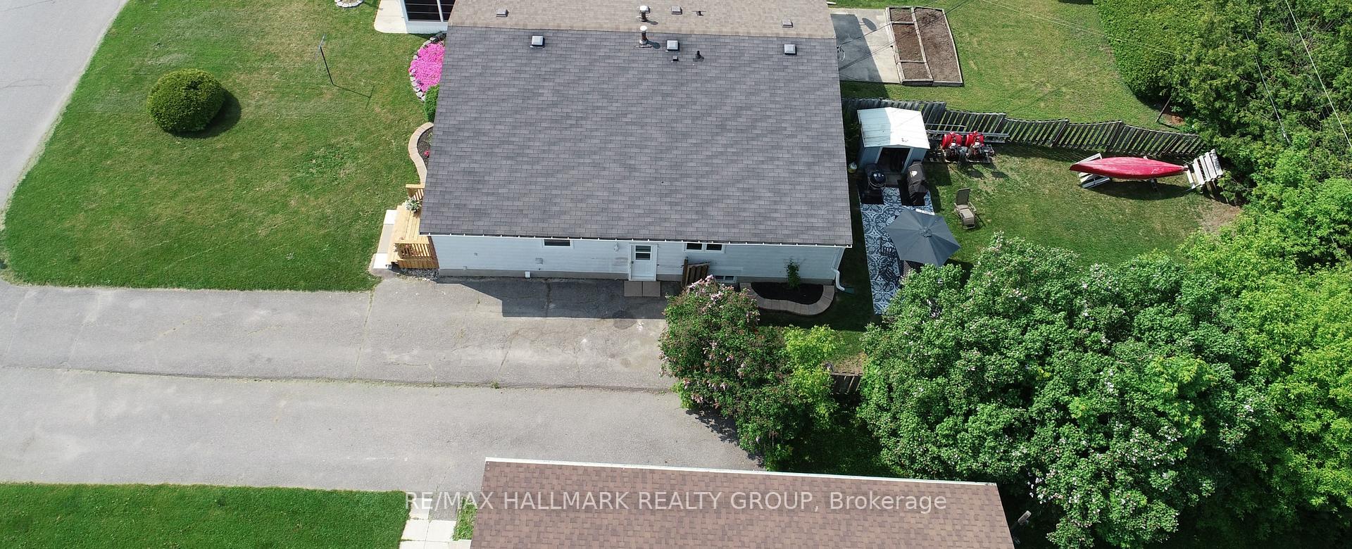 Photo 34 of 228 Airth Boulevard, Renfrew — HOMEH