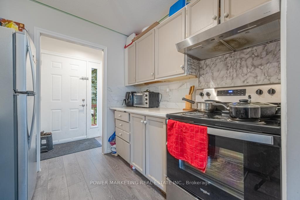 Photo 11 of 334 Tulip Crescent, Ottawa, Chatelaine Village — HOMEH