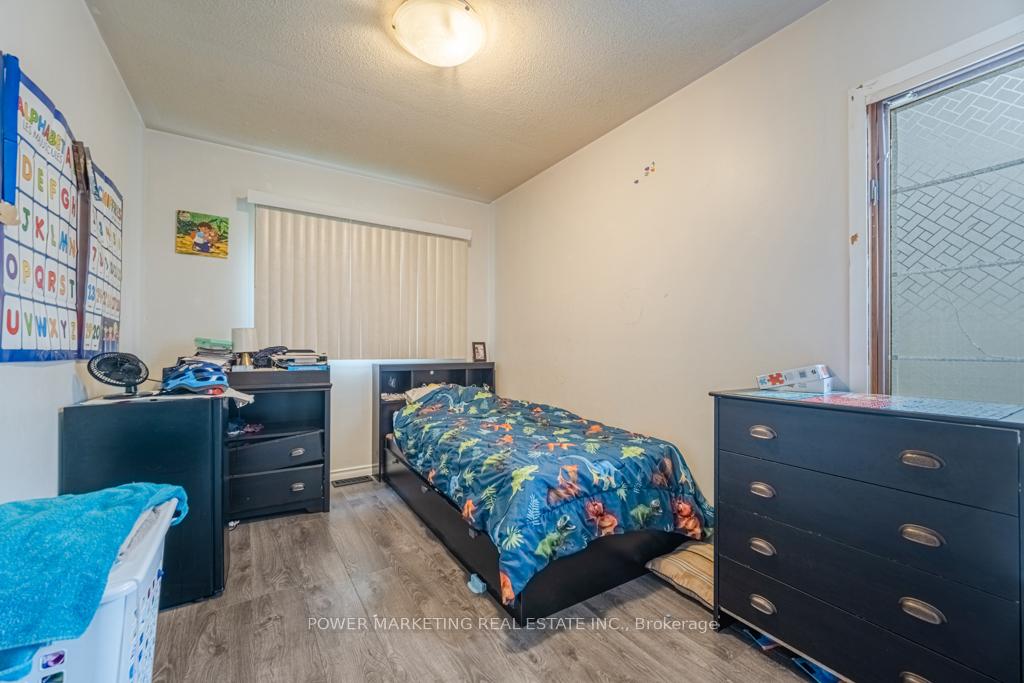 Photo 16 of 334 Tulip Crescent, Ottawa, Chatelaine Village — HOMEH