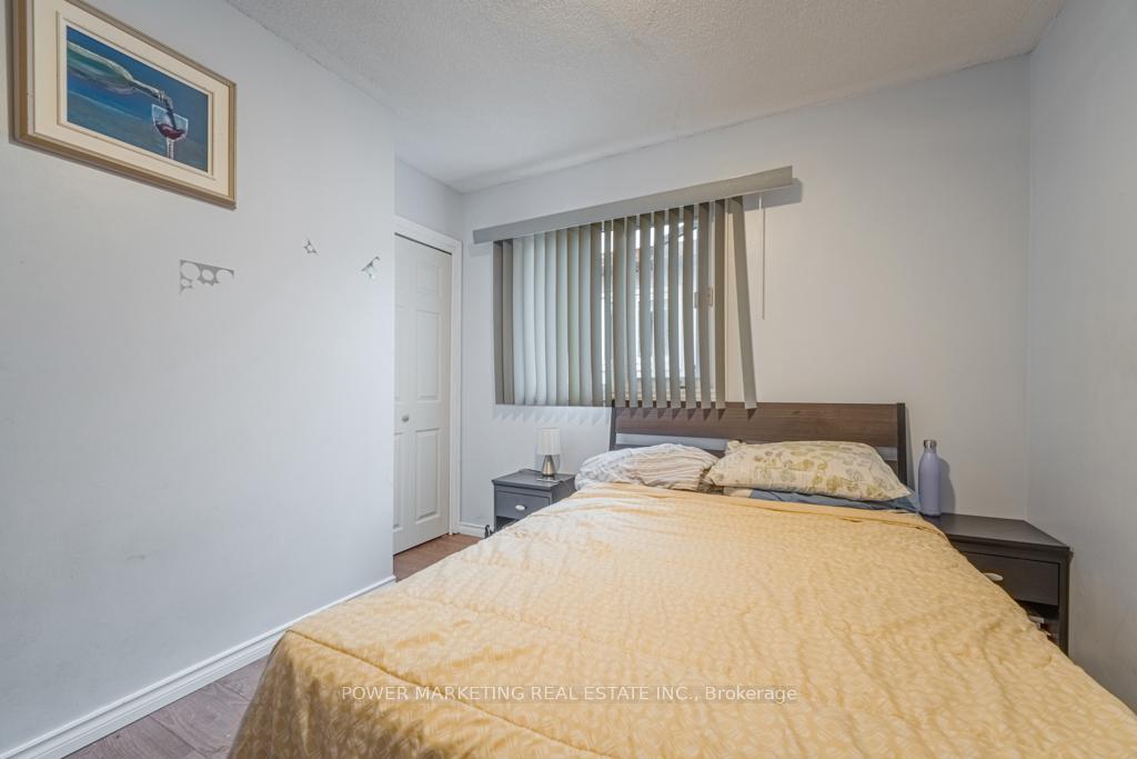 Photo 18 of 334 Tulip Crescent, Ottawa, Chatelaine Village — HOMEH