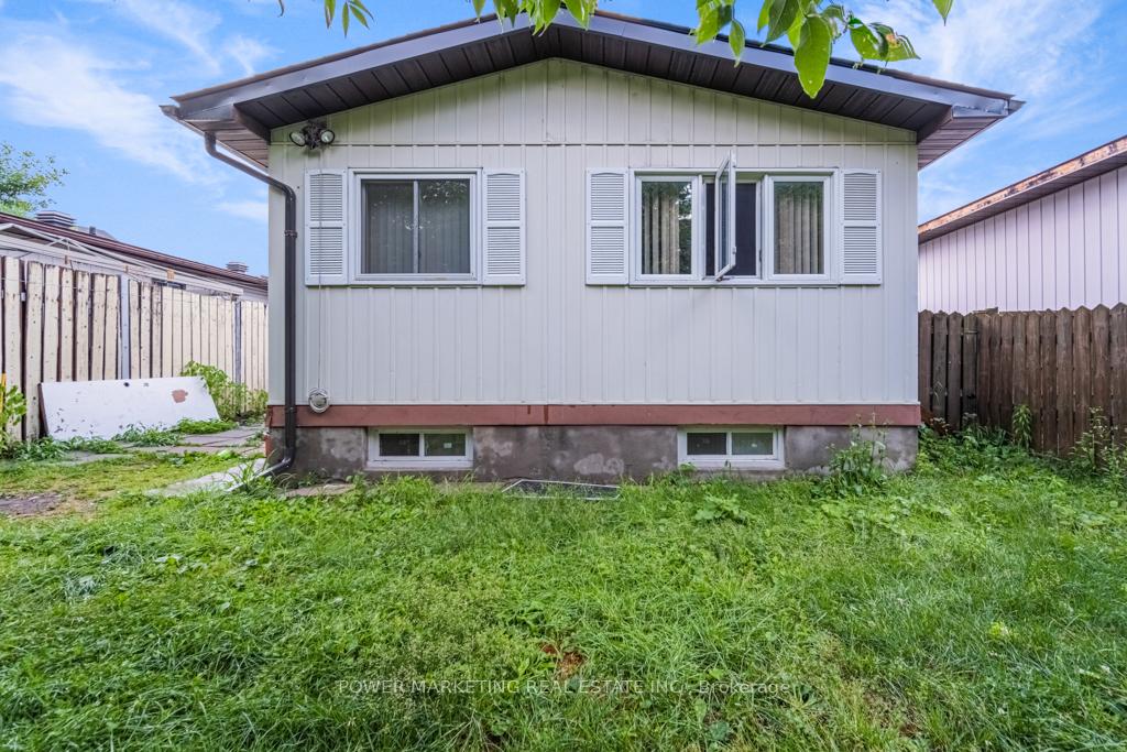 Photo 28 of 334 Tulip Crescent, Ottawa, Chatelaine Village — HOMEH