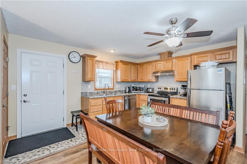 Photo 6 of 41 Cedarbush Crescent Pvt, Puslinch, Rural Puslinch East — HOMEH