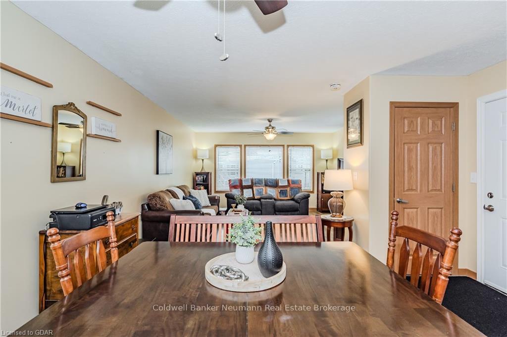 Photo 10 of 41 Cedarbush Crescent Pvt, Puslinch, Rural Puslinch East — HOMEH