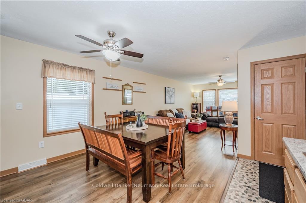 Photo 11 of 41 Cedarbush Crescent Pvt, Puslinch, Rural Puslinch East — HOMEH