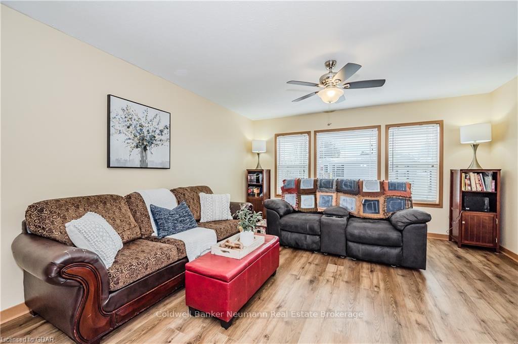 Photo 15 of 41 Cedarbush Crescent Pvt, Puslinch, Rural Puslinch East — HOMEH