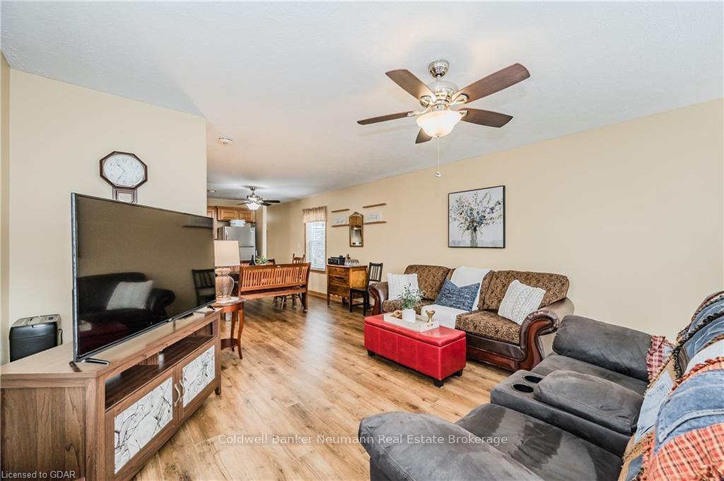 Photo 16 of 41 Cedarbush Crescent Pvt, Puslinch, Rural Puslinch East — HOMEH
