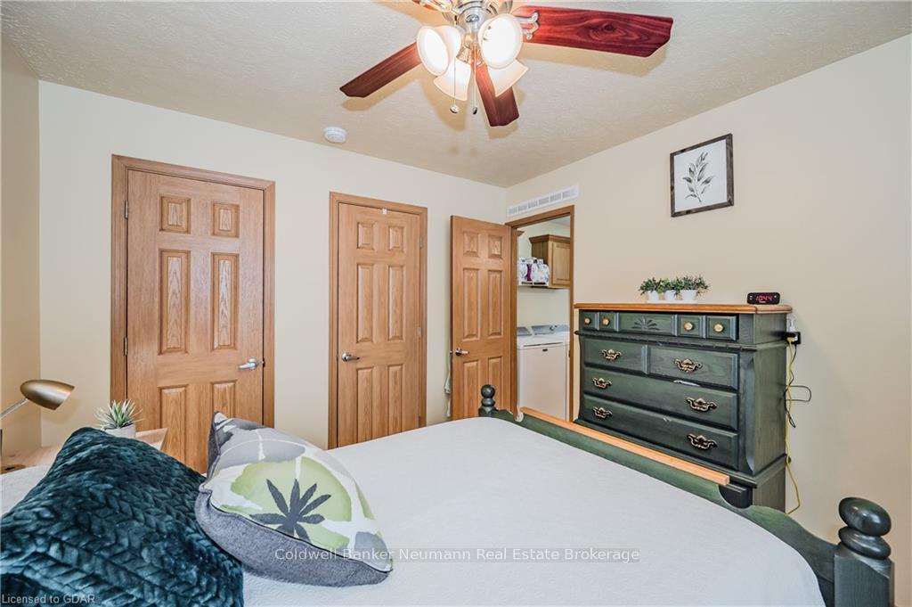 Photo 21 of 41 Cedarbush Crescent Pvt, Puslinch, Rural Puslinch East — HOMEH