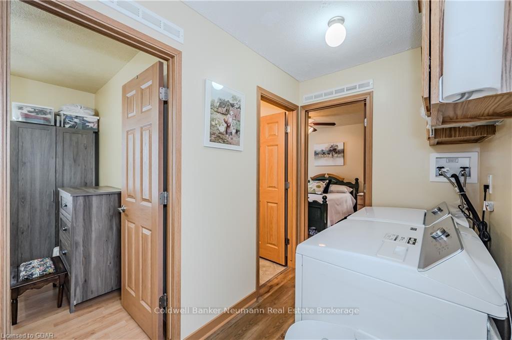 Photo 25 of 41 Cedarbush Crescent Pvt, Puslinch, Rural Puslinch East — HOMEH