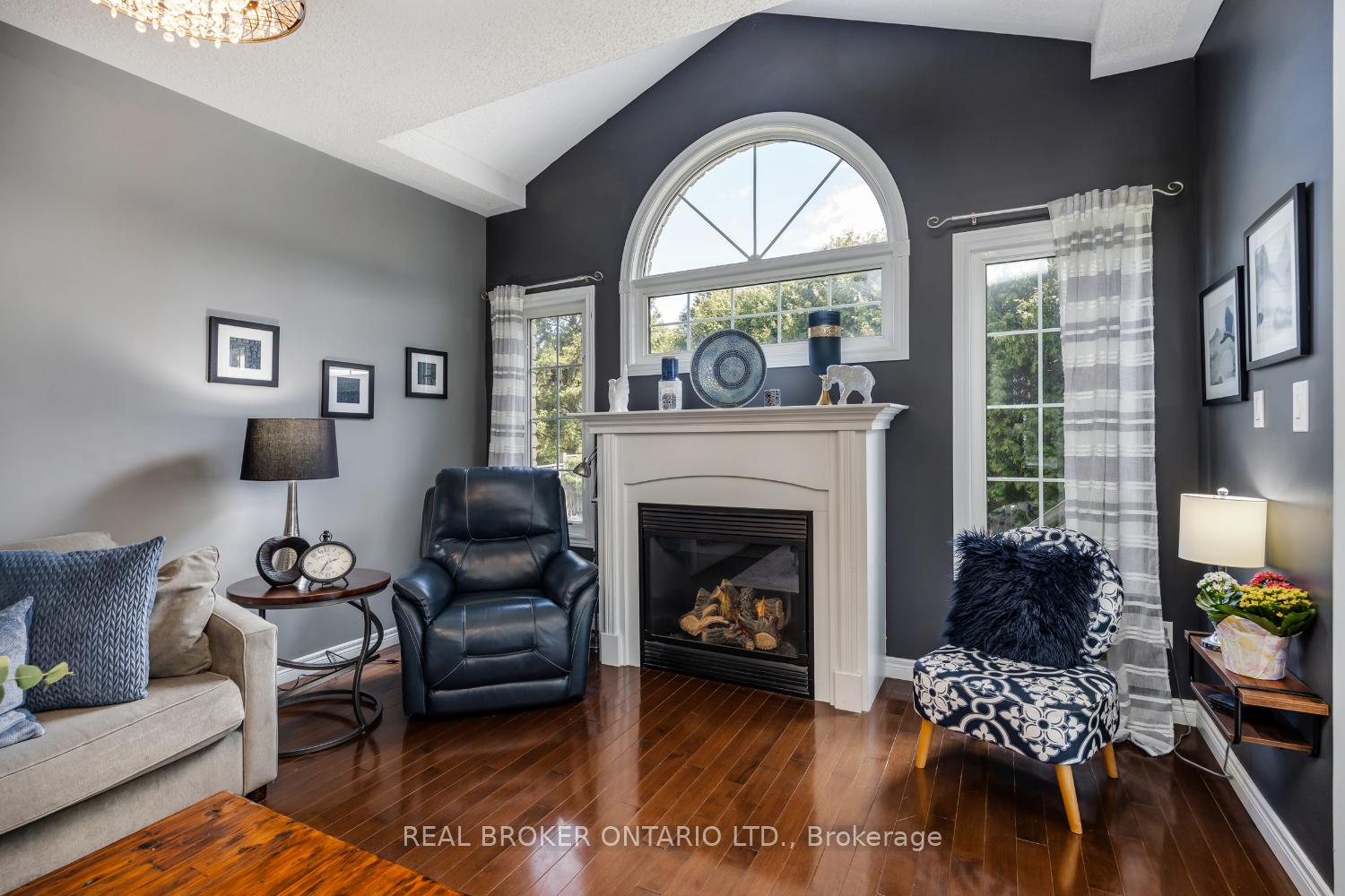 Photo 17 of 916 Barbados Street, Oshawa, Northglen — HOMEH