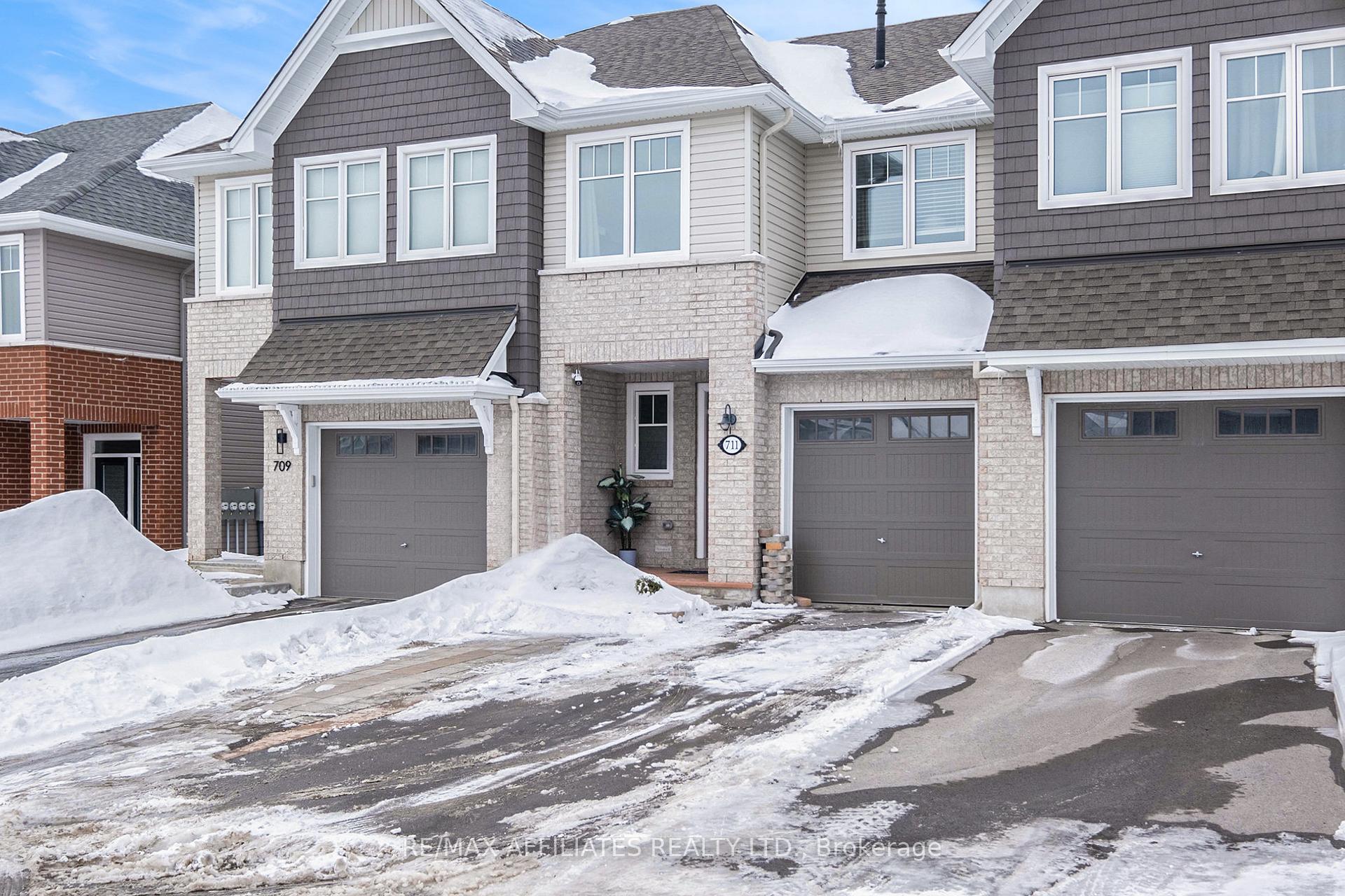 Photo 3 of 711 Cap Diamant Way, Ottawa, Camelot — HOMEH