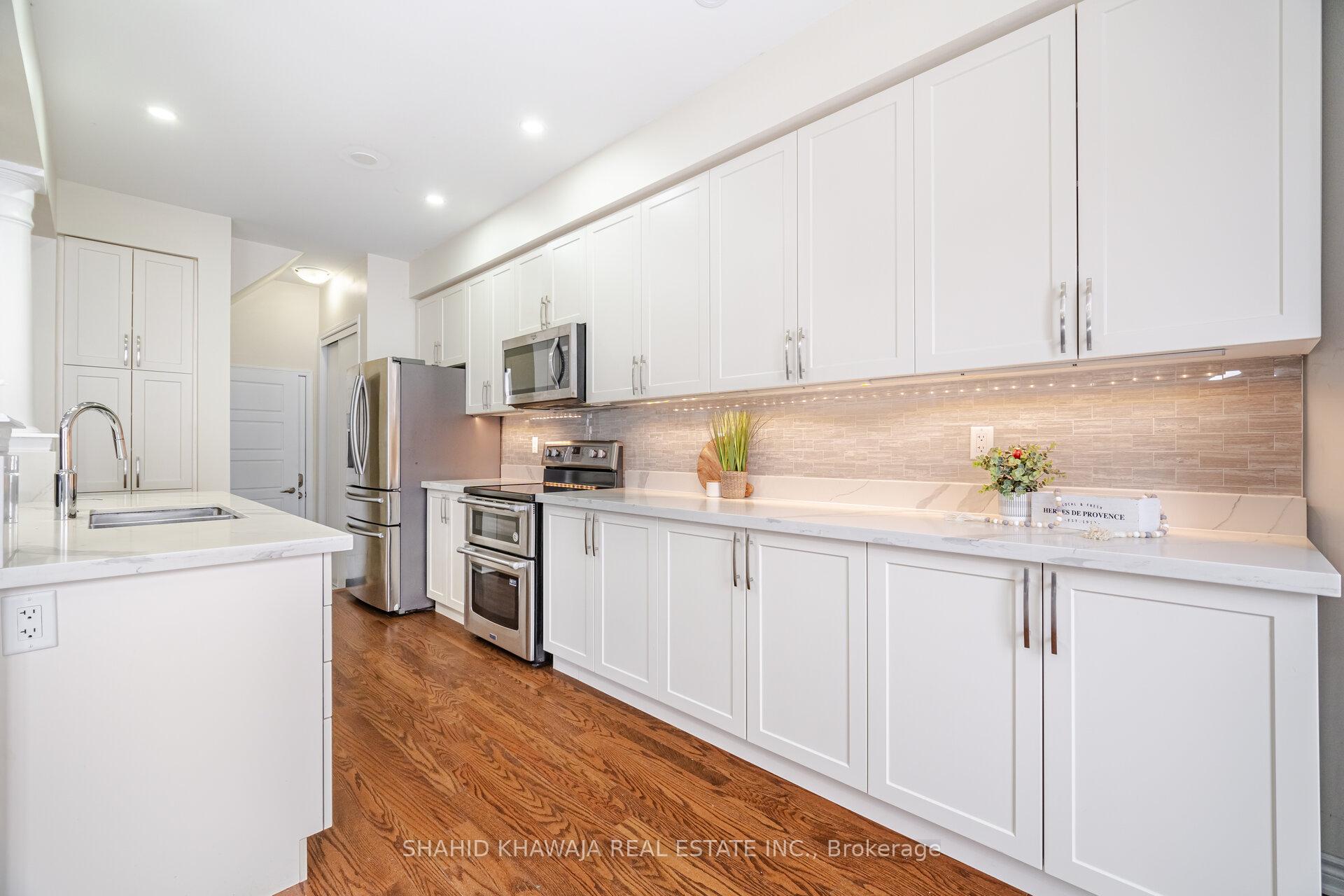 Photo 14 of 1175 Leger Way, Milton, Ford — HOMEH