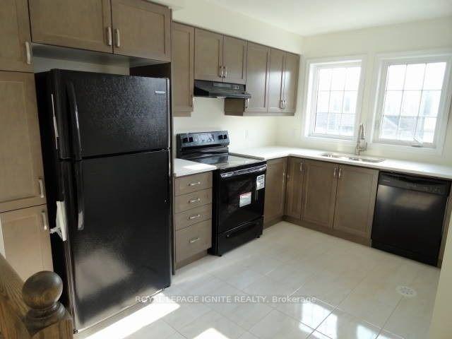 Photo 4 of 1022 Dragonfly Avenue, Pickering, Rural Pickering — HOMEH