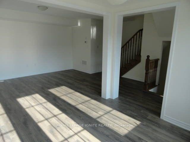 Photo 8 of 1022 Dragonfly Avenue, Pickering, Rural Pickering — HOMEH