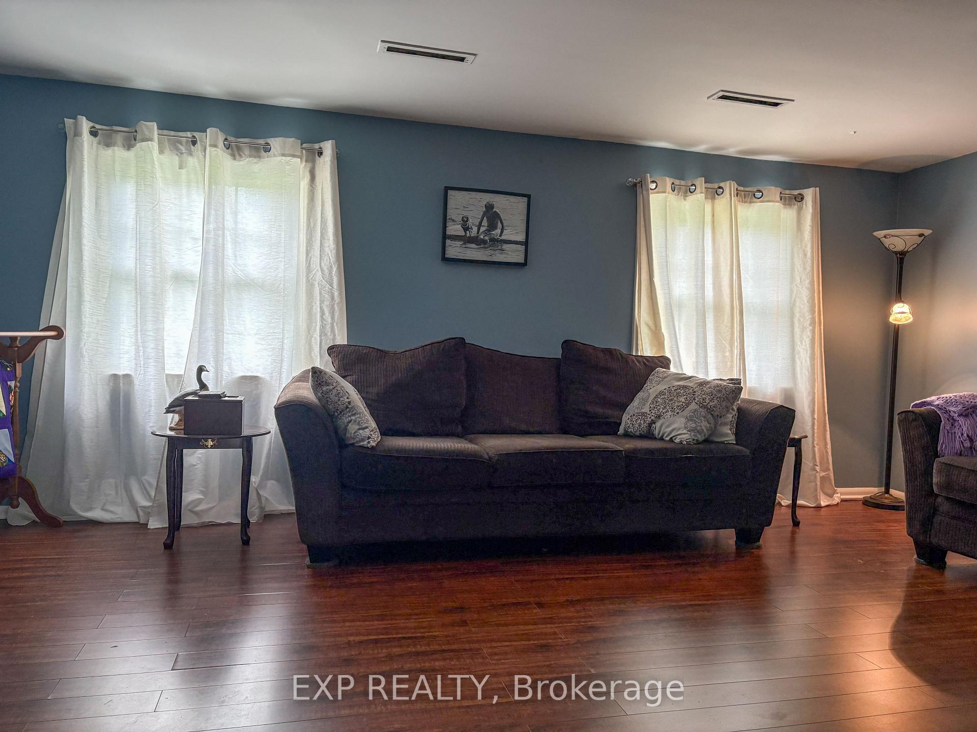 Photo 14 of 348 Charles Avenue, Renfrew — HOMEH