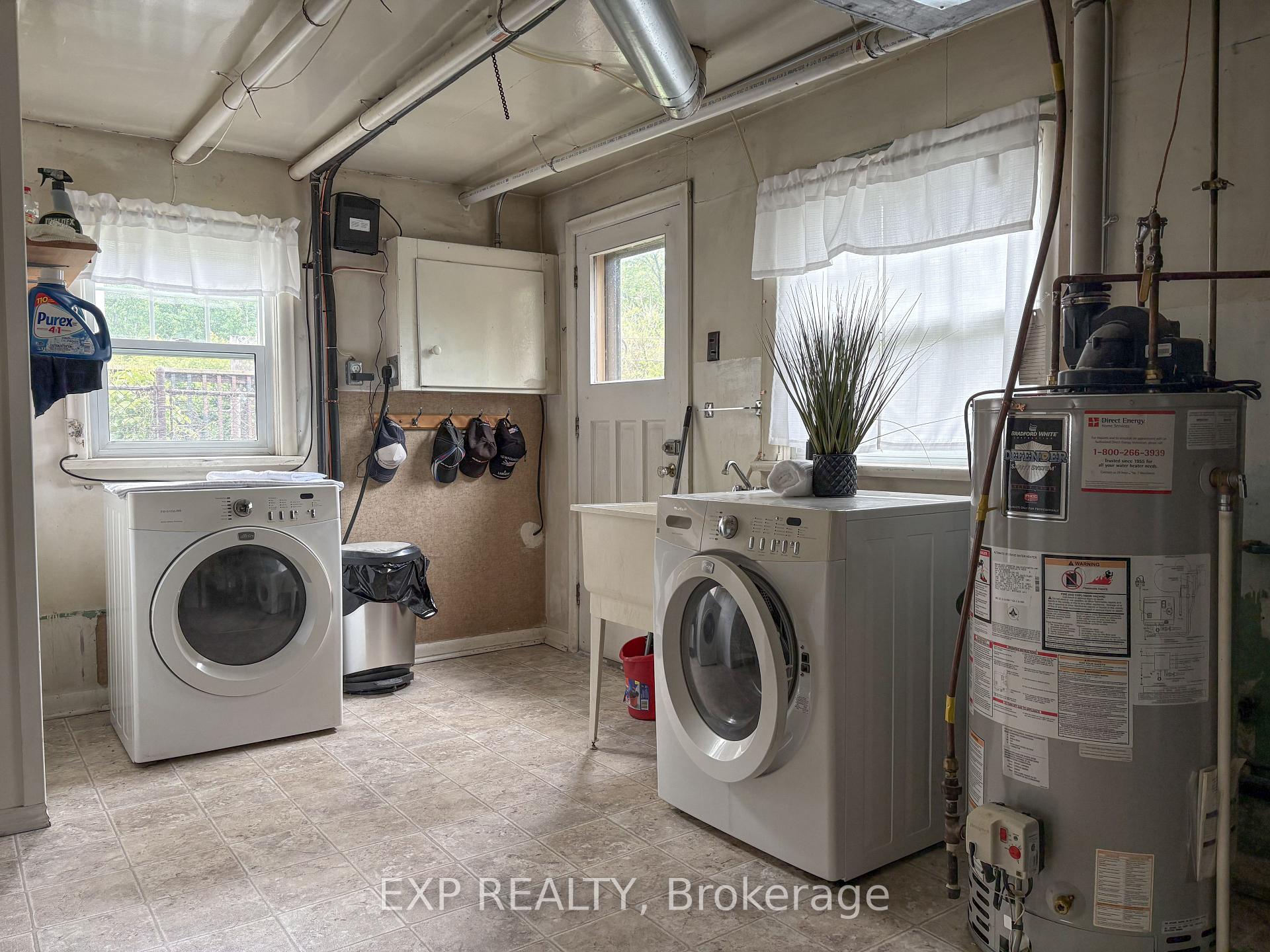 Photo 16 of 348 Charles Avenue, Renfrew — HOMEH