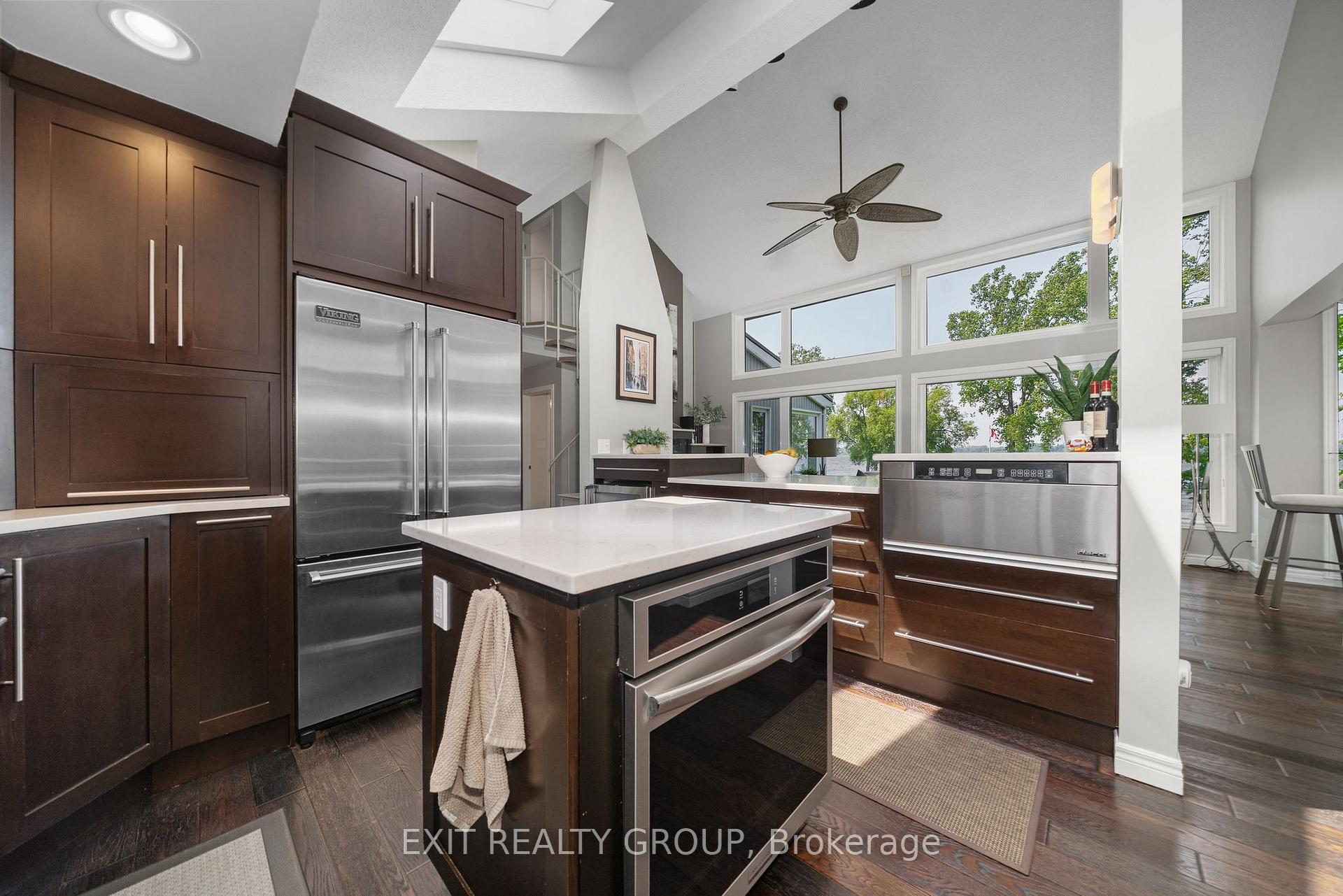 Photo 8 of 652 County Rd 3, Prince Edward County, Ameliasburg Ward — HOMEH