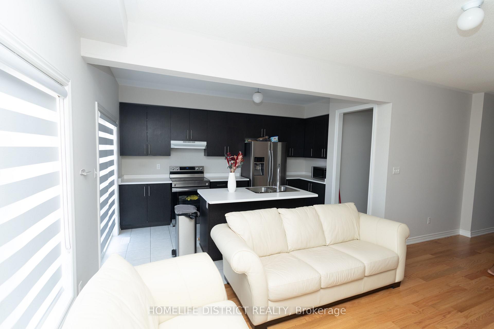 Photo 7 of 1085 Skyridge Boulevard, Pickering, Rural Pickering — HOMEH