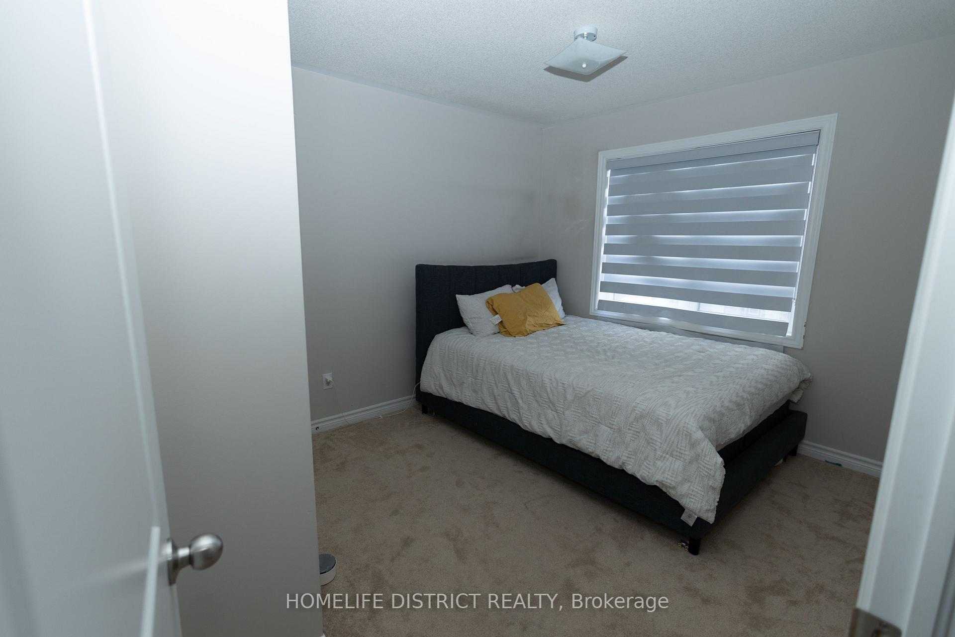 Photo 18 of 1085 Skyridge Boulevard, Pickering, Rural Pickering — HOMEH