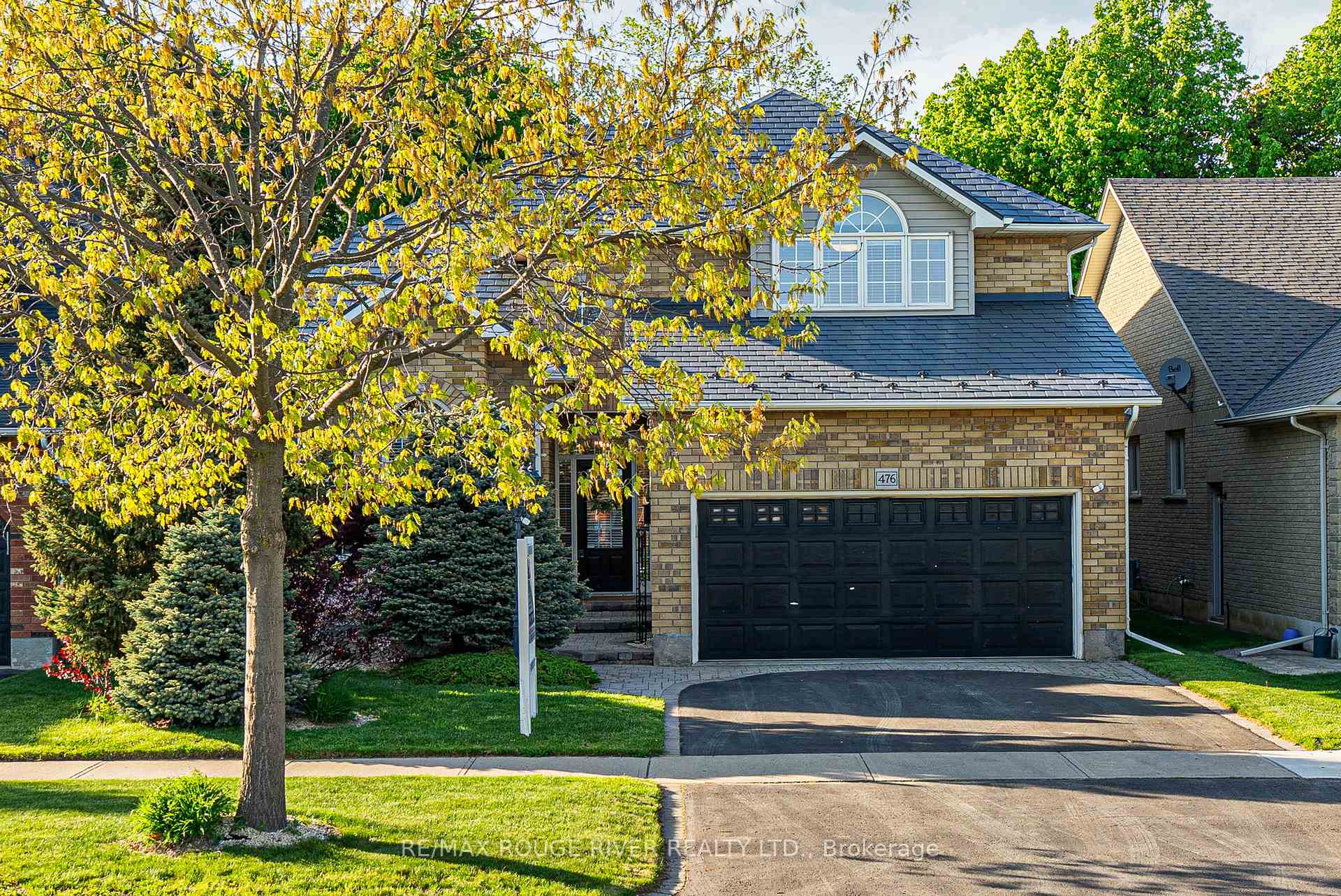Front of 476 Britannia Avenue E