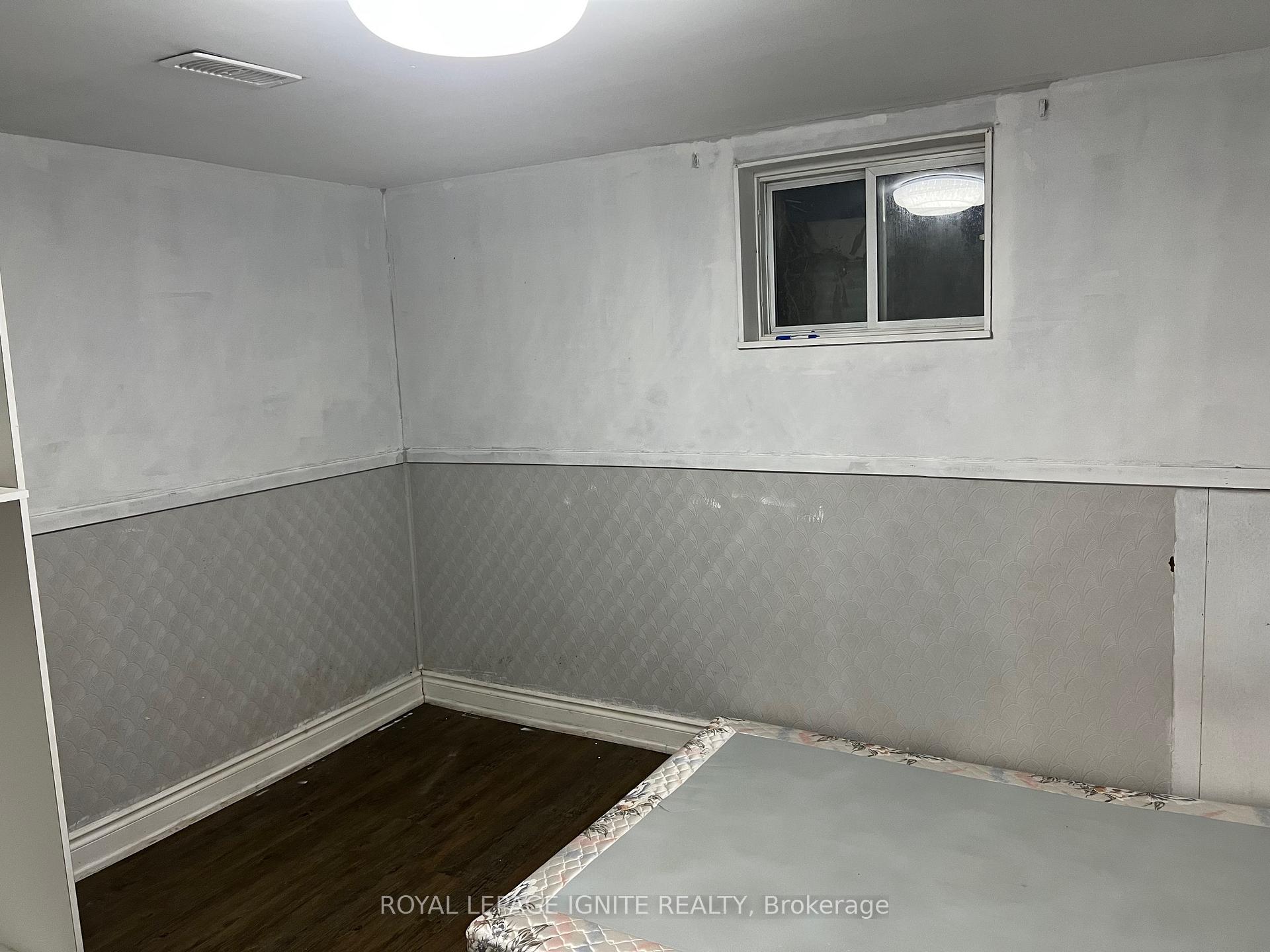 Photo 3 of Unit Bsmt, 843 Liverpool Road, Pickering, Bay Ridges — HOMEH