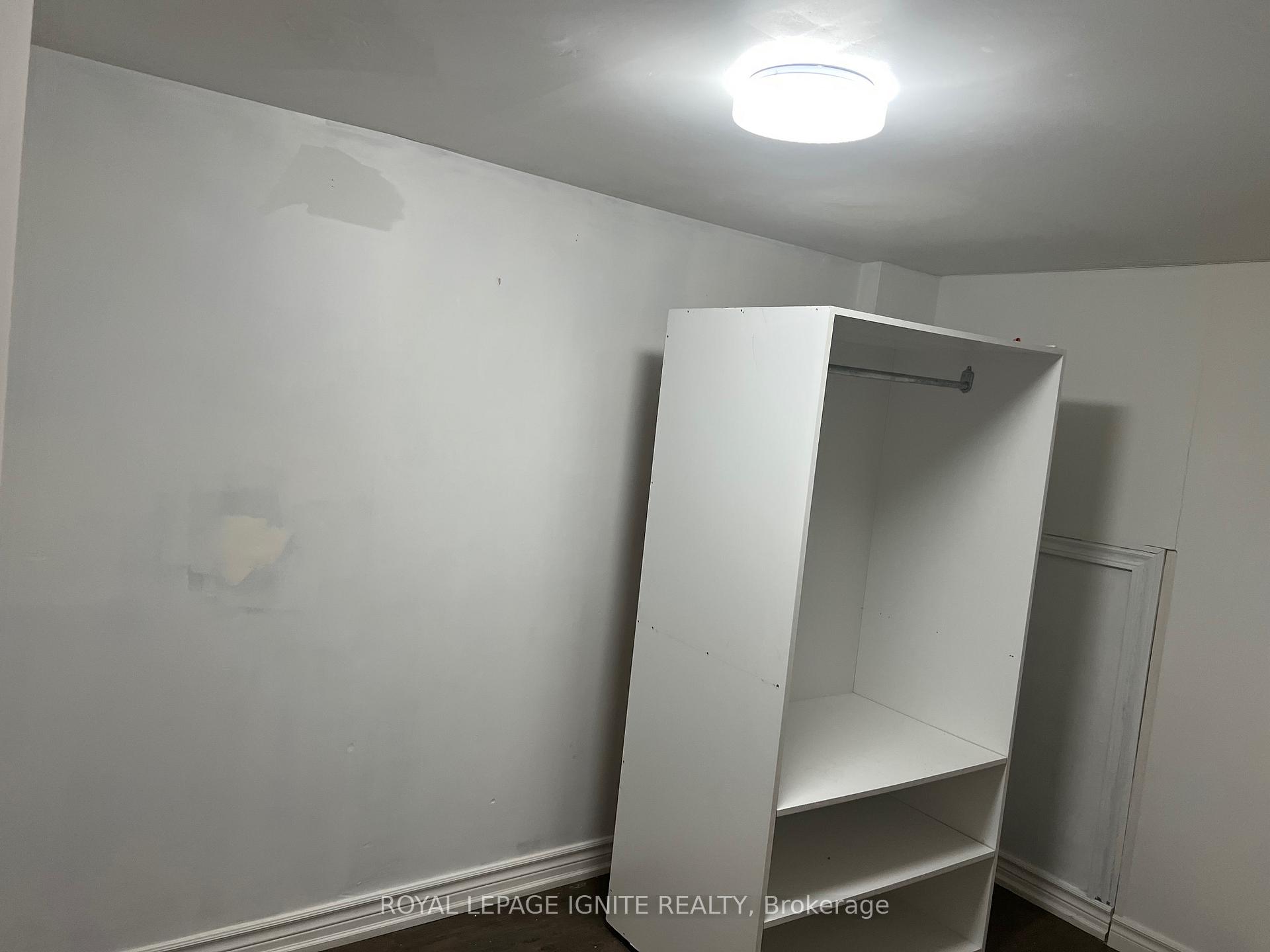 Photo 6 of Unit Bsmt, 843 Liverpool Road, Pickering, Bay Ridges — HOMEH