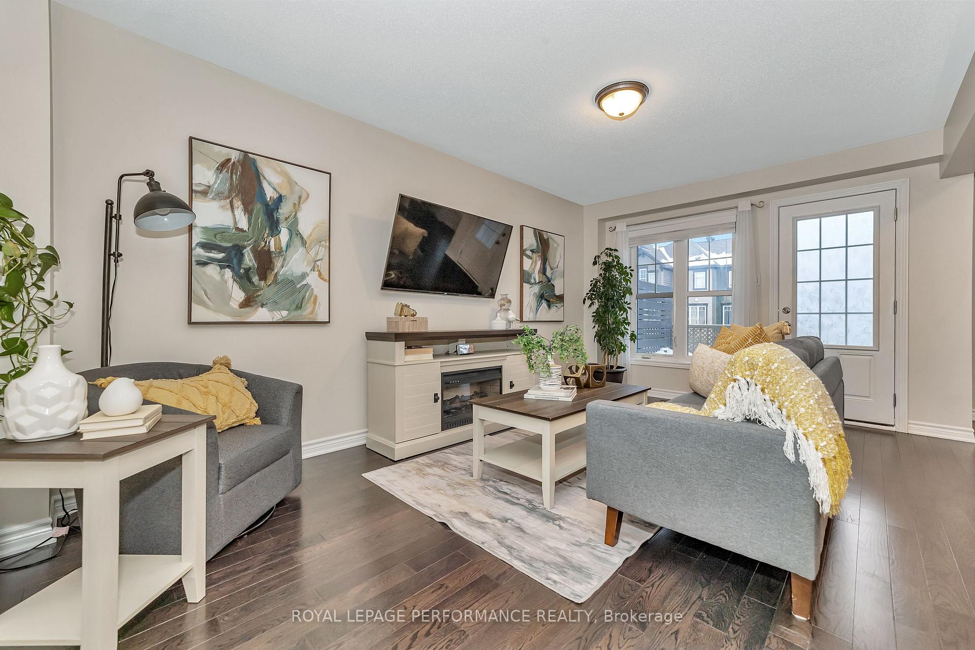 Photo 8 of 117 Helenium Lane, Ottawa, Avalon West — HOMEH