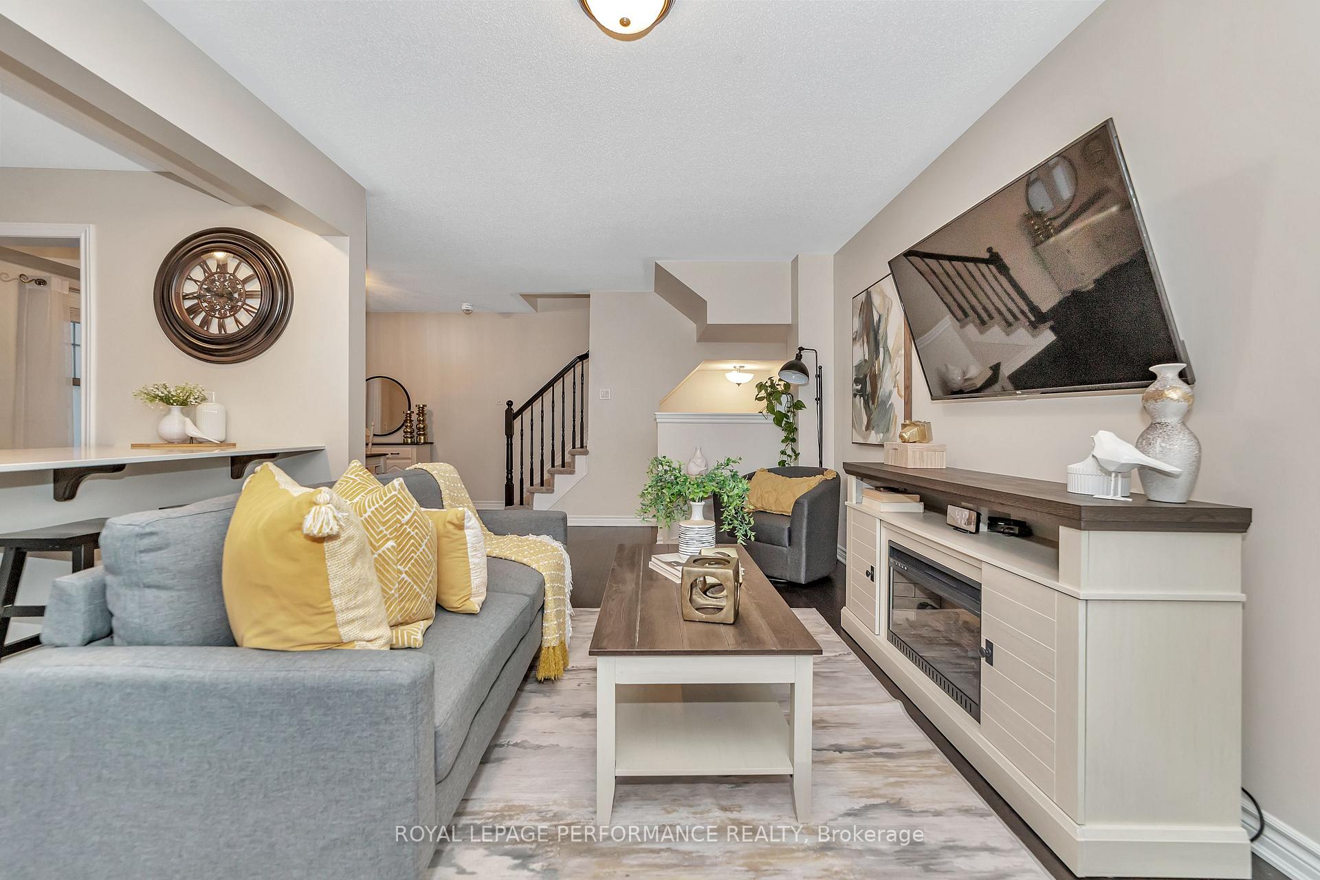 Photo 10 of 117 Helenium Lane, Ottawa, Avalon West — HOMEH