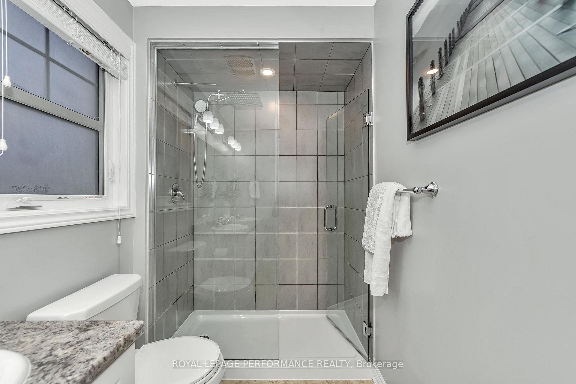 Photo 23 of 117 Helenium Lane, Ottawa, Avalon West — HOMEH