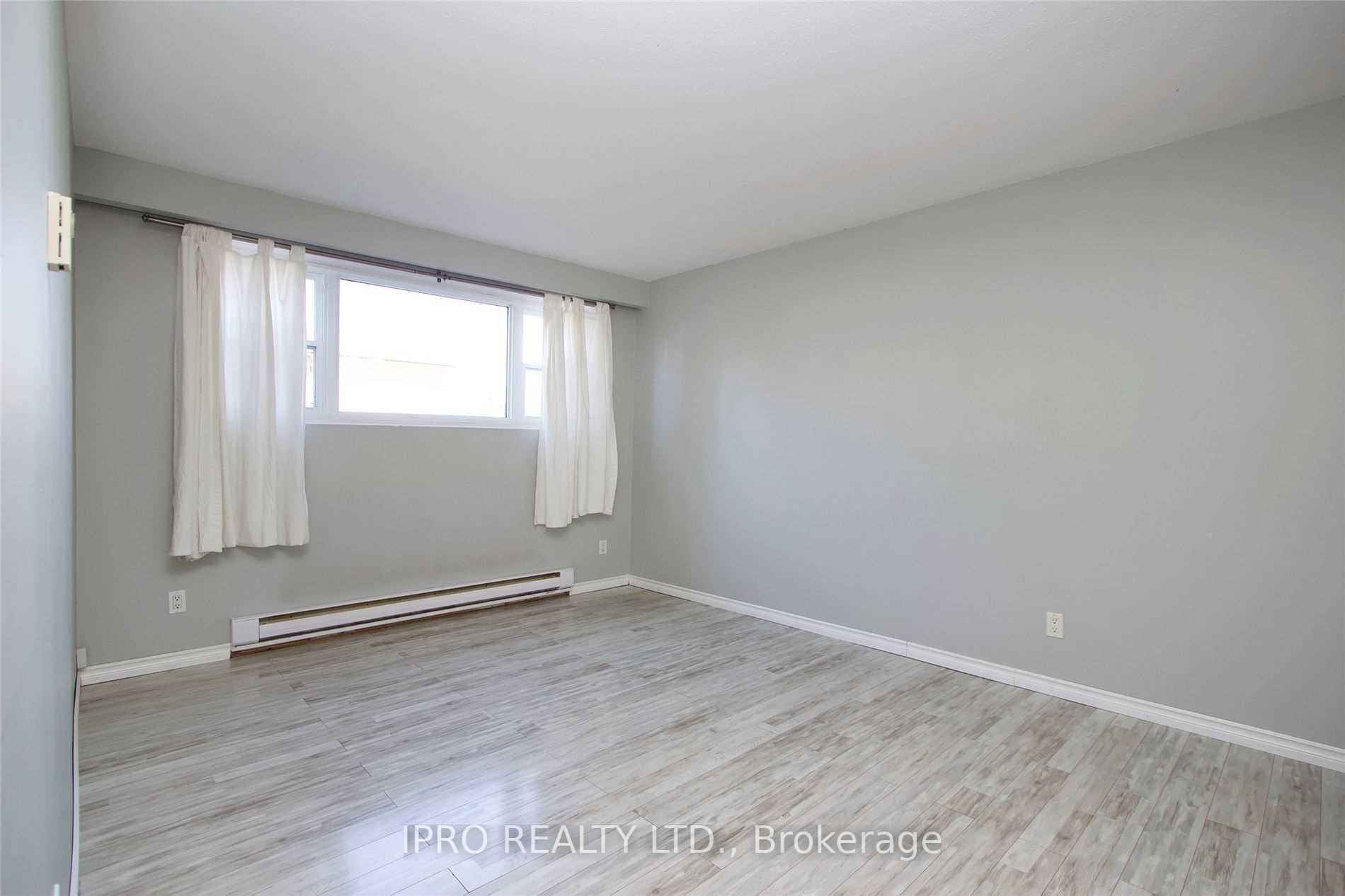 Photo 3 of Unit 2, 295 Dwight Avenue E, Oshawa, Lakeview — HOMEH