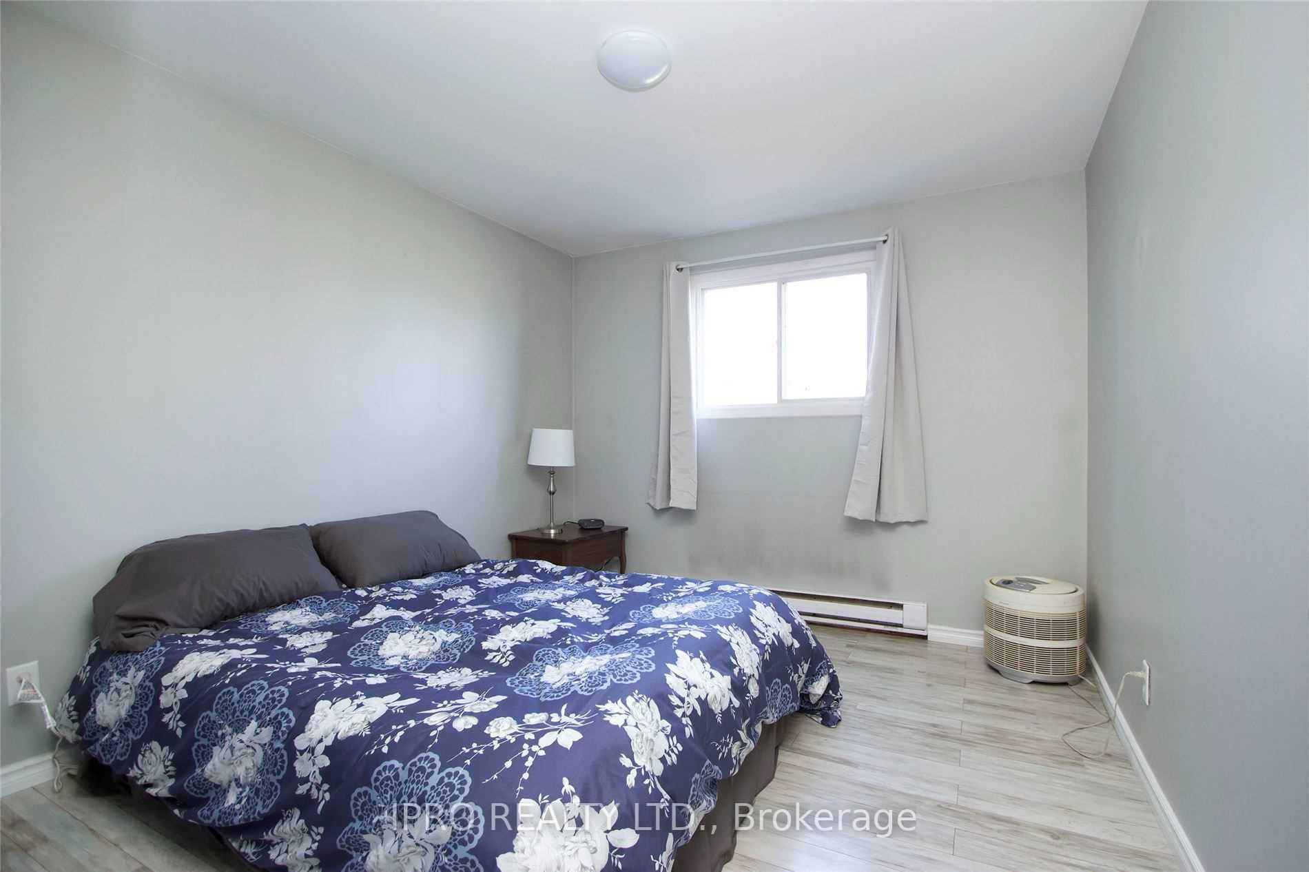 Photo 4 of Unit 2, 295 Dwight Avenue E, Oshawa, Lakeview — HOMEH