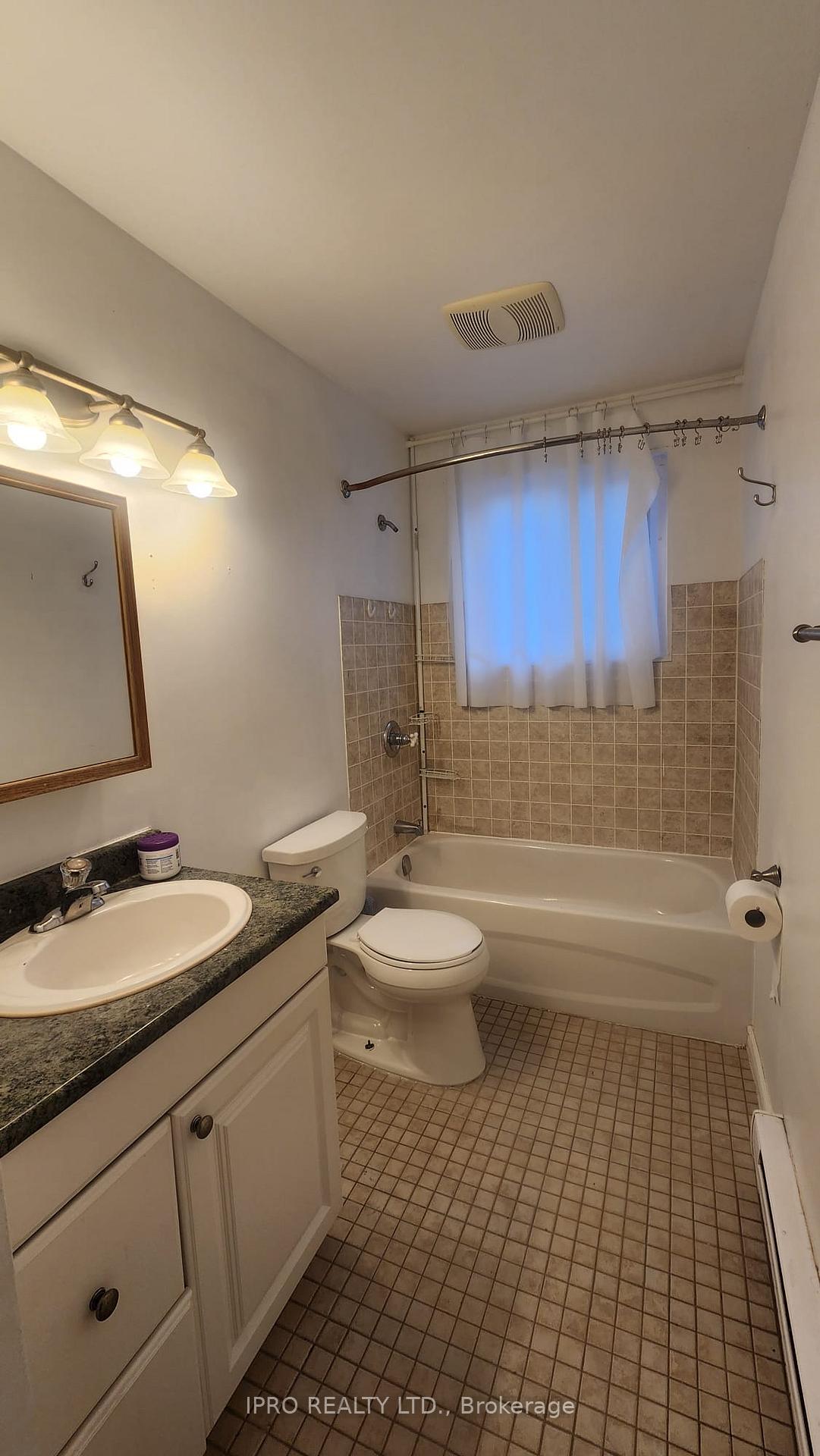 Photo 17 of Unit 2, 295 Dwight Avenue E, Oshawa, Lakeview — HOMEH