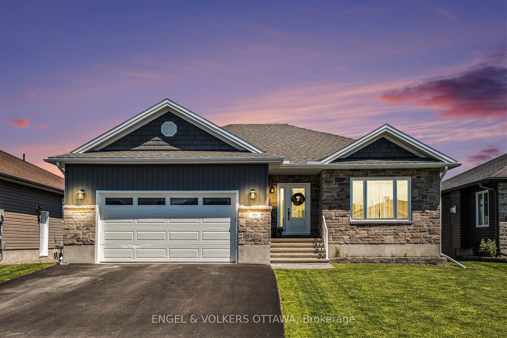 Photo 2 of 93 Otteridge Avenue, Renfrew — HOMEH