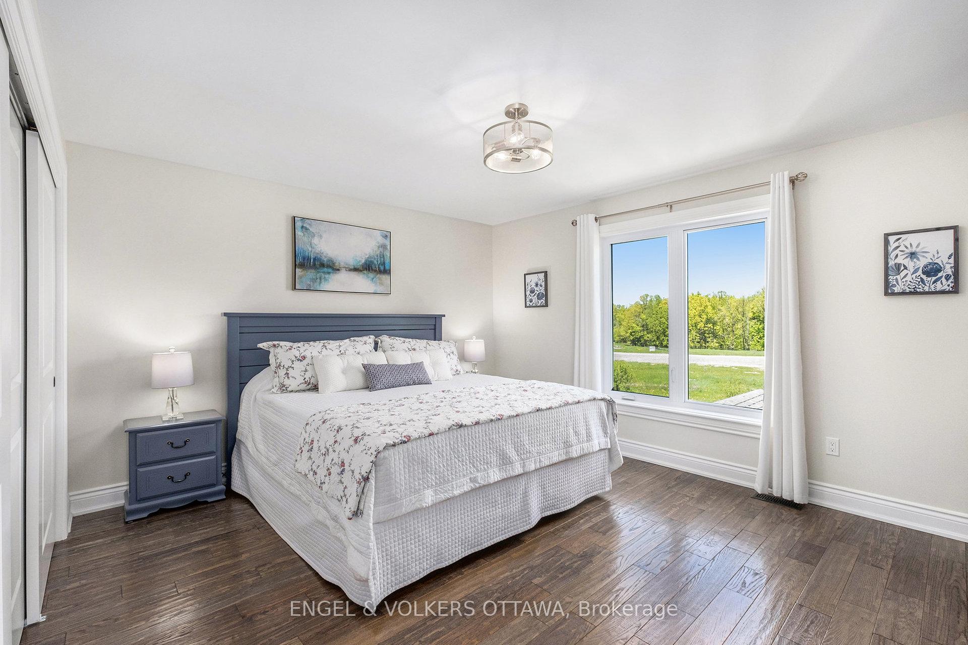 Photo 13 of 93 Otteridge Avenue, Renfrew — HOMEH