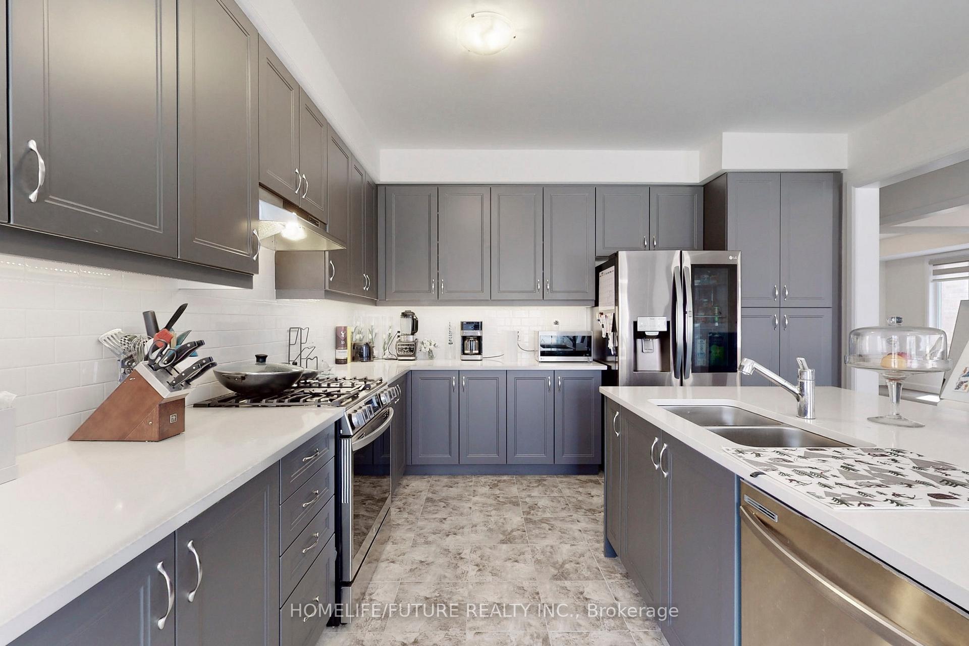 Photo 11 of 536 Clayton Avenue, Peterborough, Monaghan Ward 2 — HOMEH
